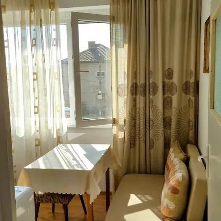 калоян Apartamento *